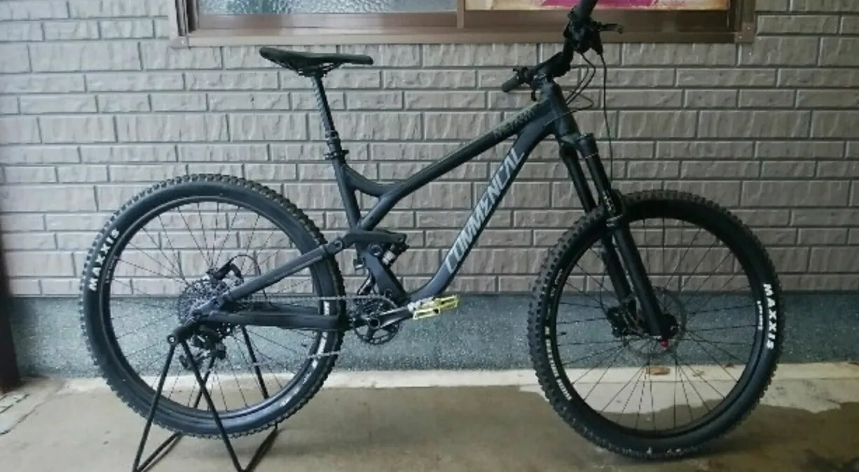 買い取ったCOMMENCEALのフルサスペンションMTB